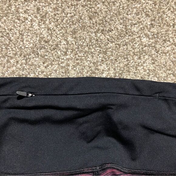 LULULEMON RUN THE DAY CROPPED LEGGINGS 17” LOW TIDE BLUSH BERRY BLACK SIZE 4 - Picture 8 of 8